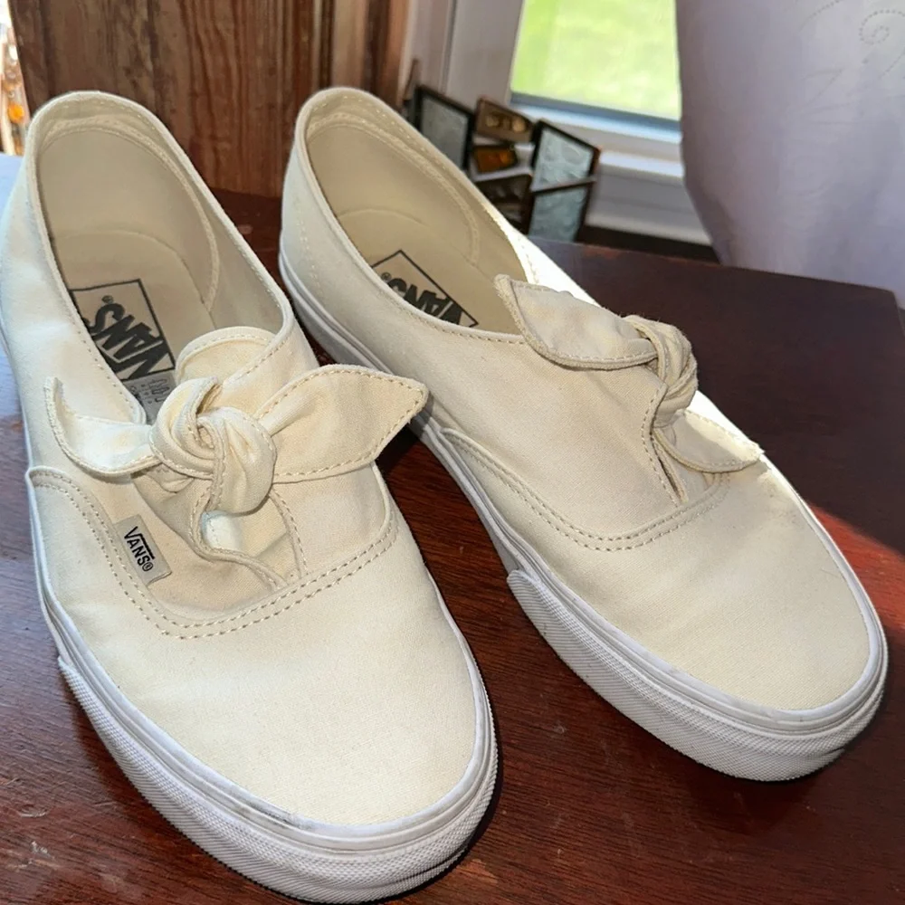Mint condition Vans - Picture 1 of 3